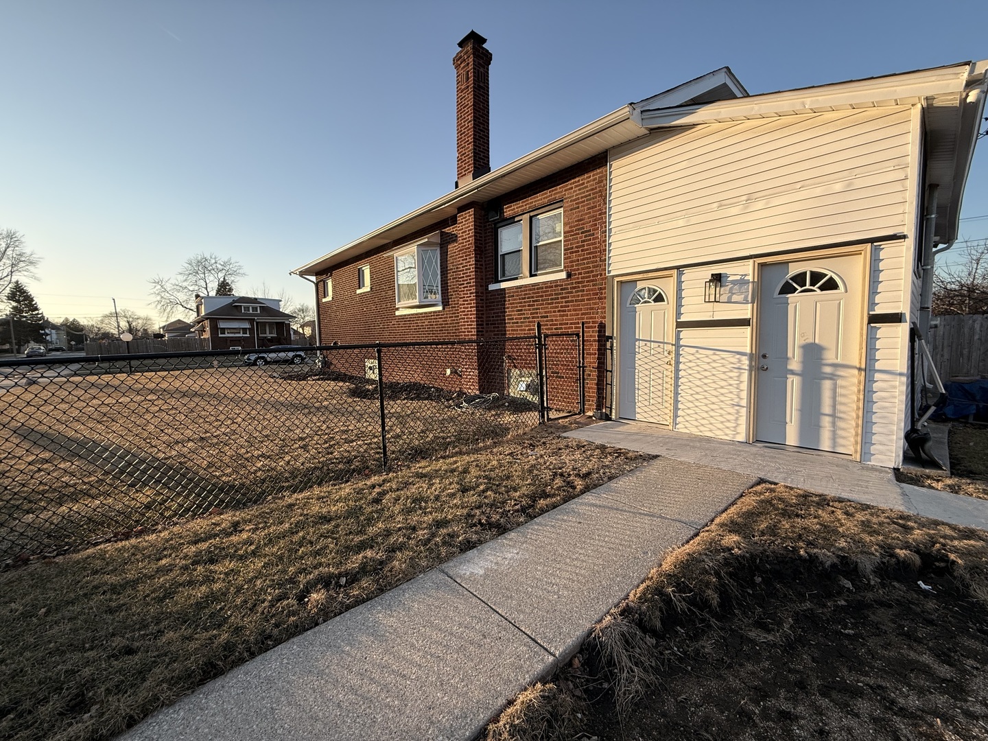 245 S 18th Ave Maywood, IL 60153