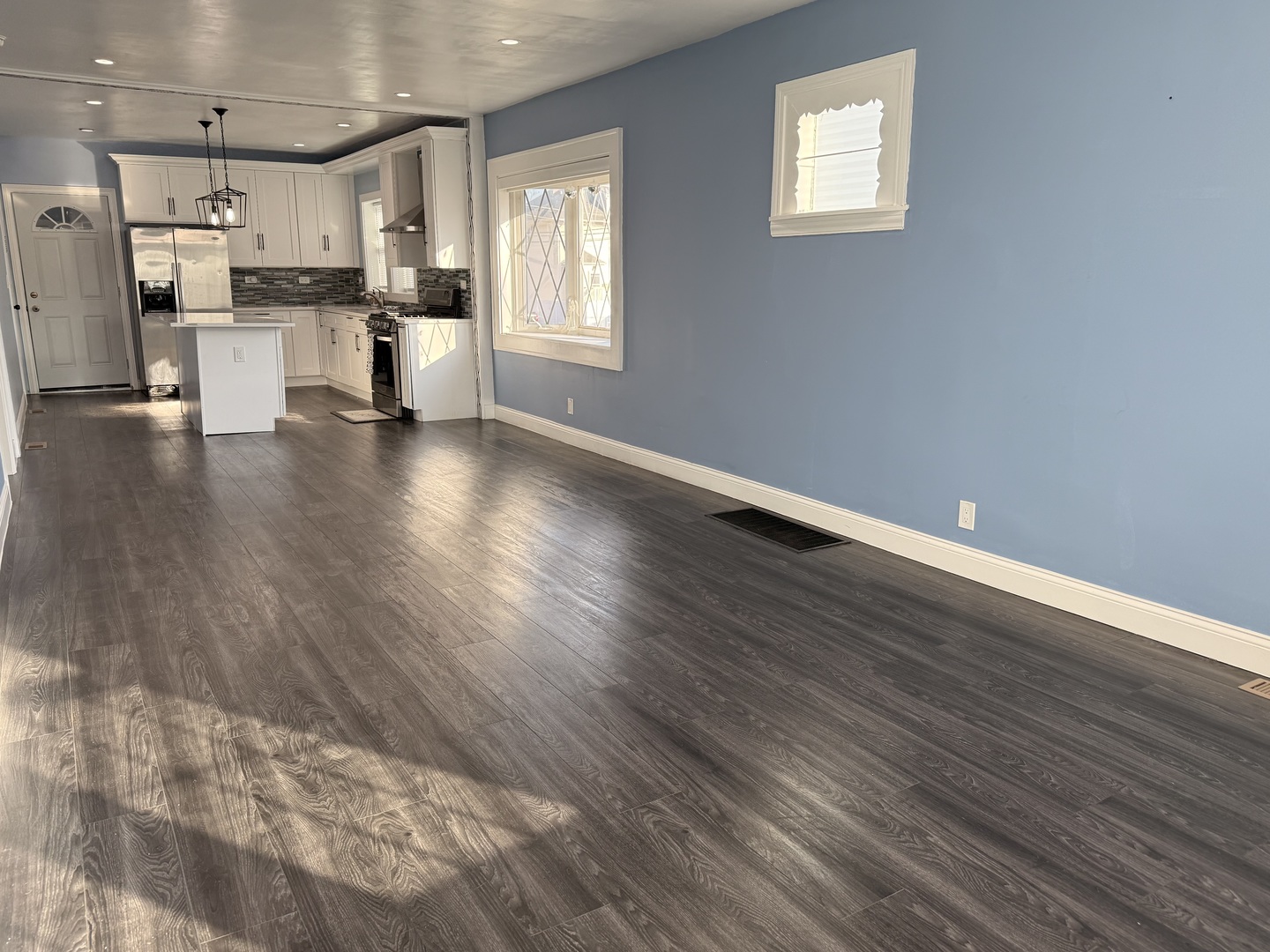 245 S 18th Ave Maywood, IL 60153