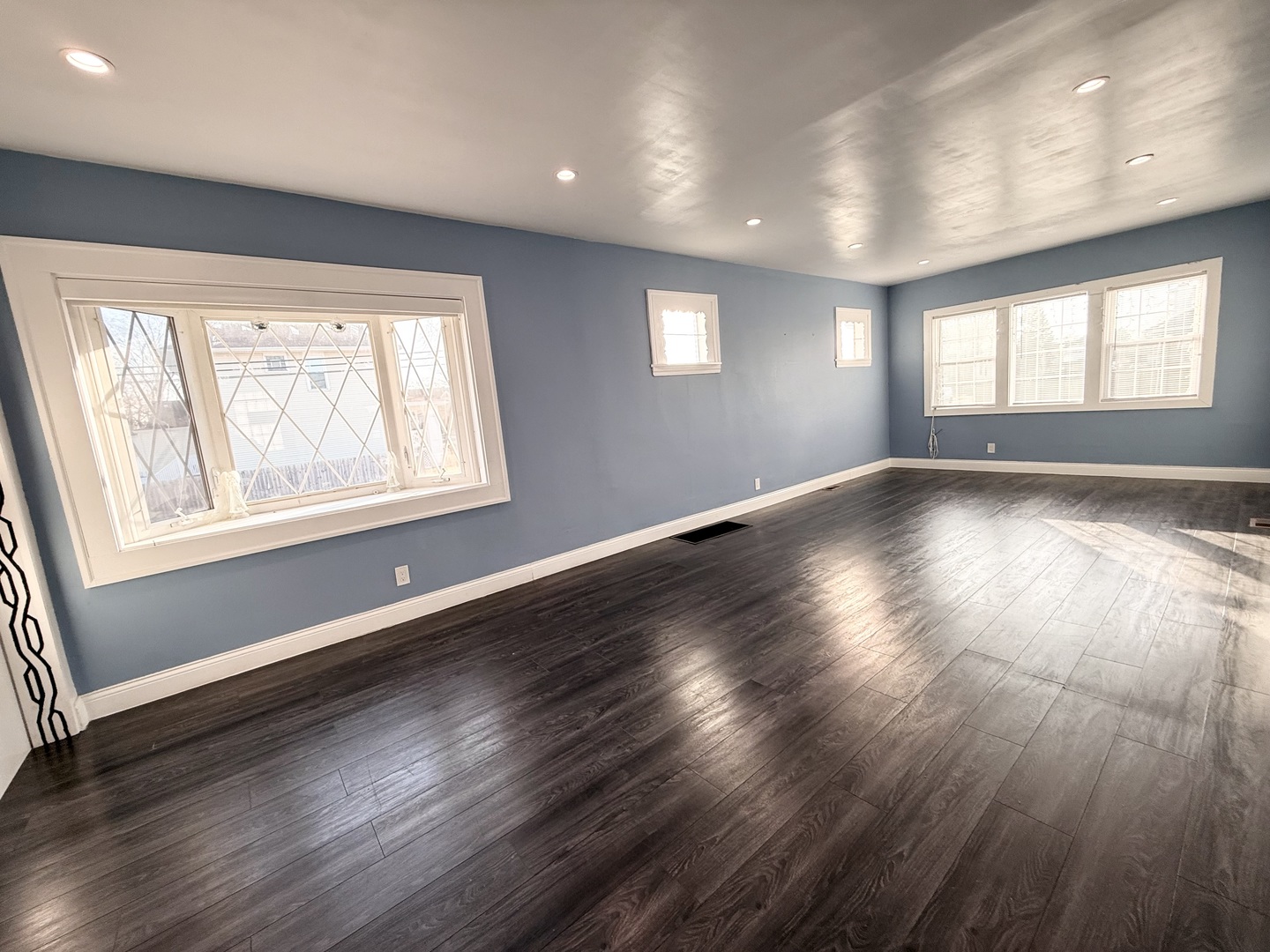 245 S 18th Ave Maywood, IL 60153