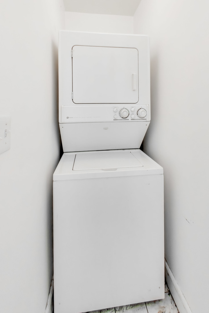 36 Harrison St #2 Oak Park, IL 60304