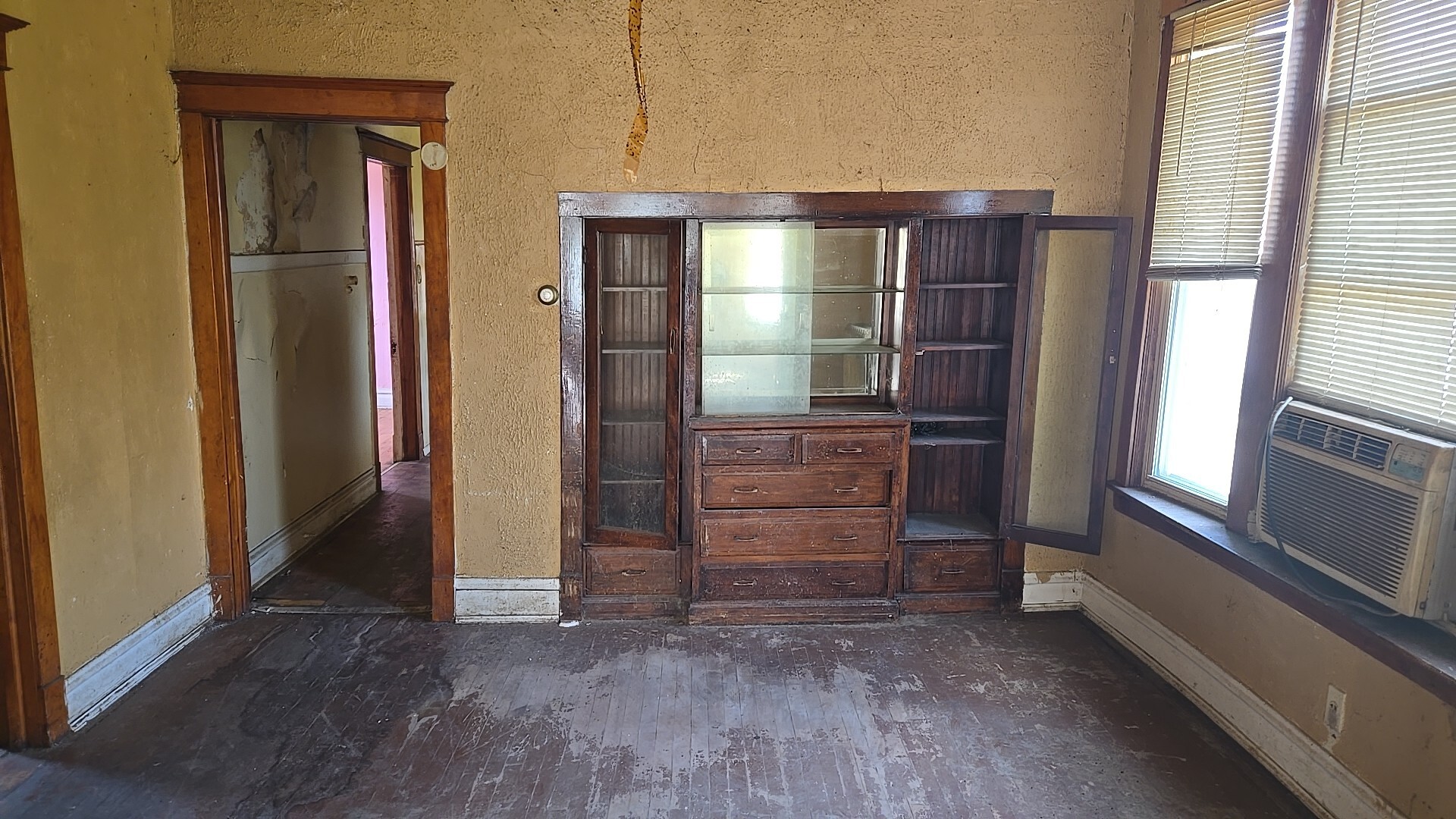 134 W 107th St Chicago, IL 60628