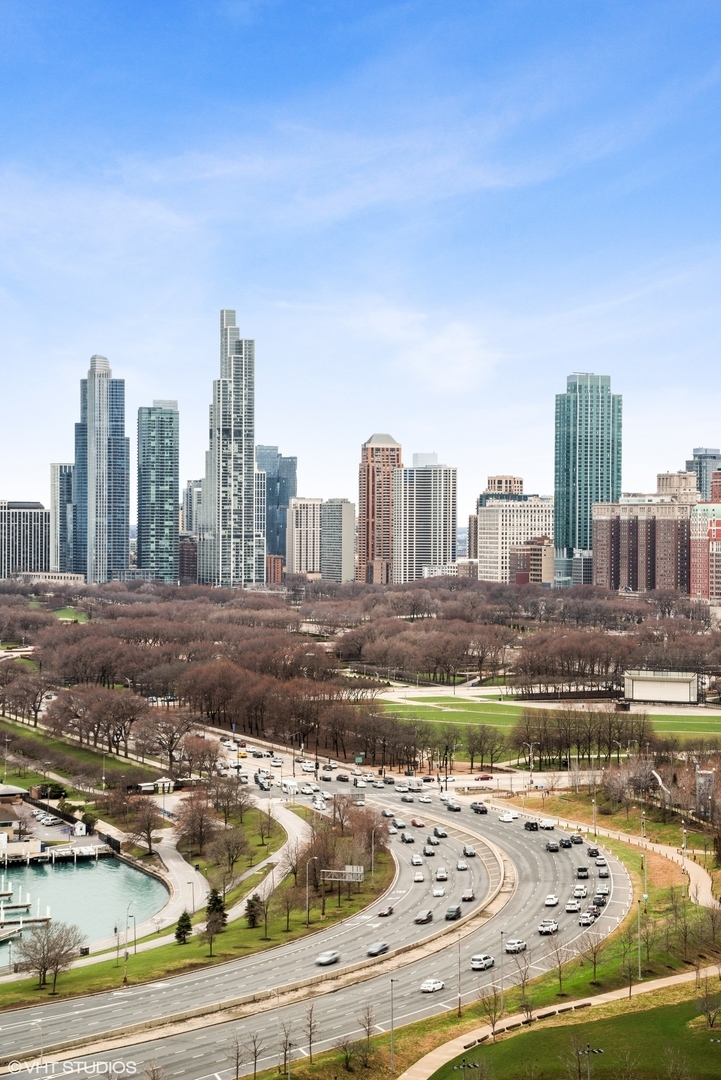 195 N Hbr Dr #2307 Chicago, IL 60601