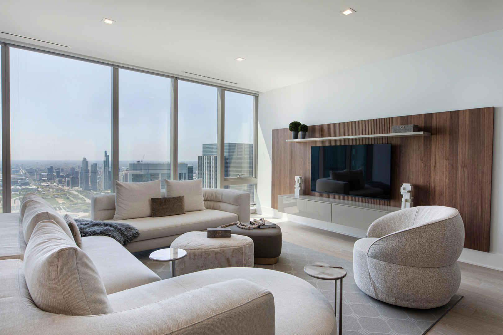 363 E Wacker Dr #6603 Chicago, IL 60601