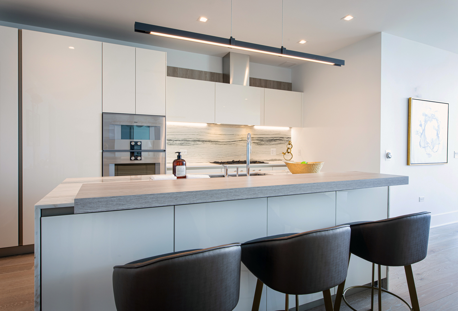 363 E Wacker Dr #6603 Chicago, IL 60601