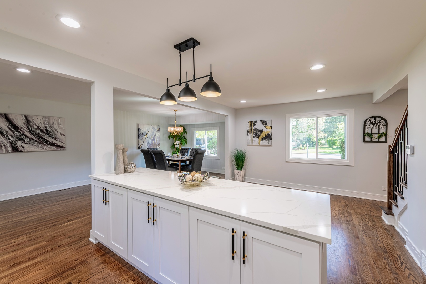 312 Pine St Deerfield, IL 60015