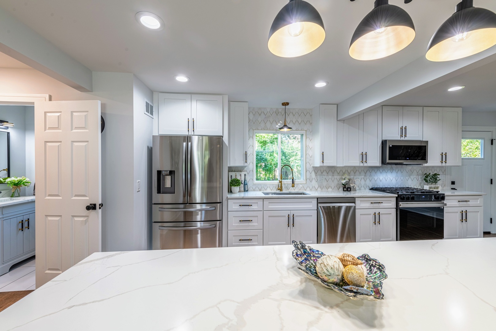 312 Pine St Deerfield, IL 60015