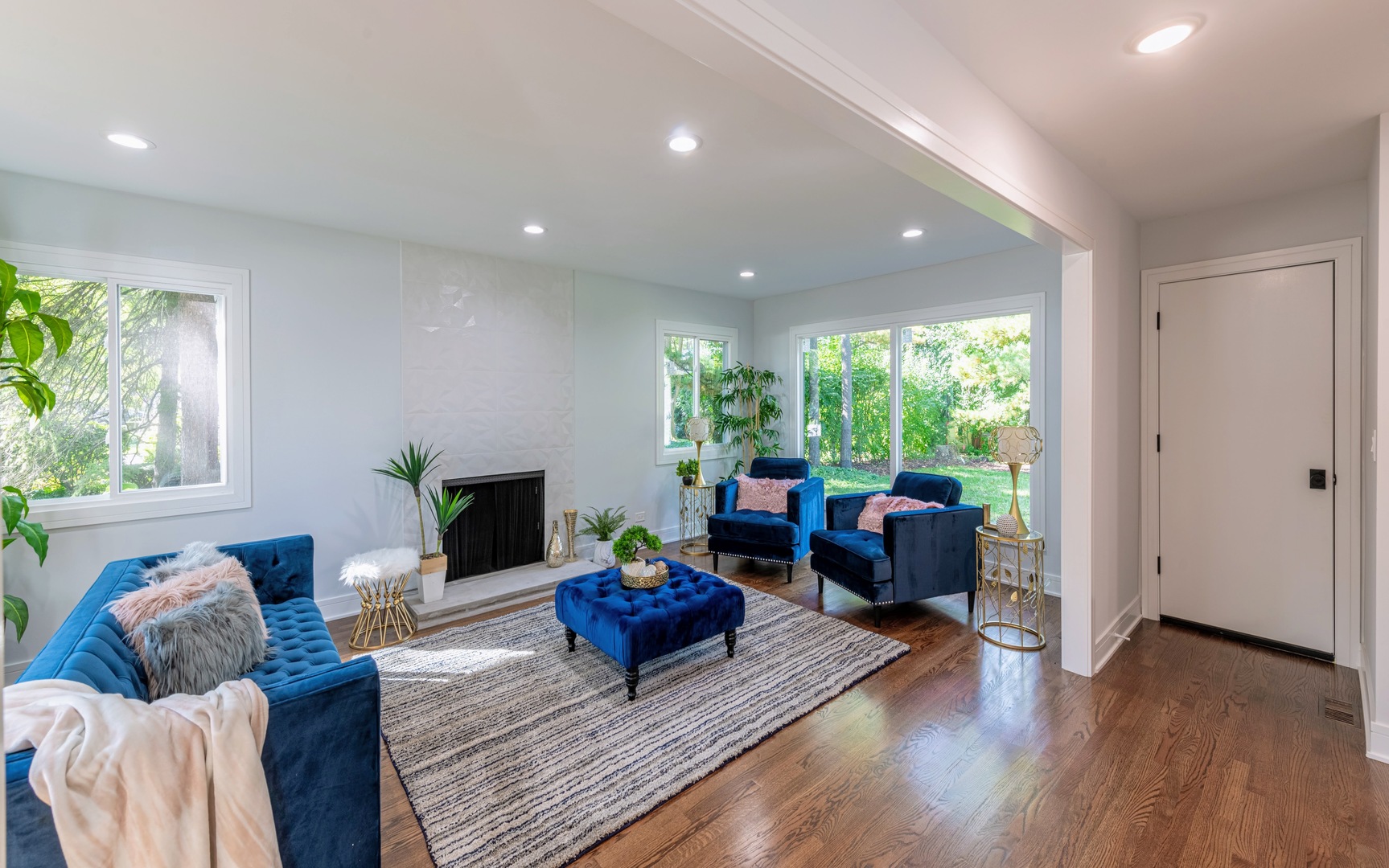 312 Pine St Deerfield, IL 60015