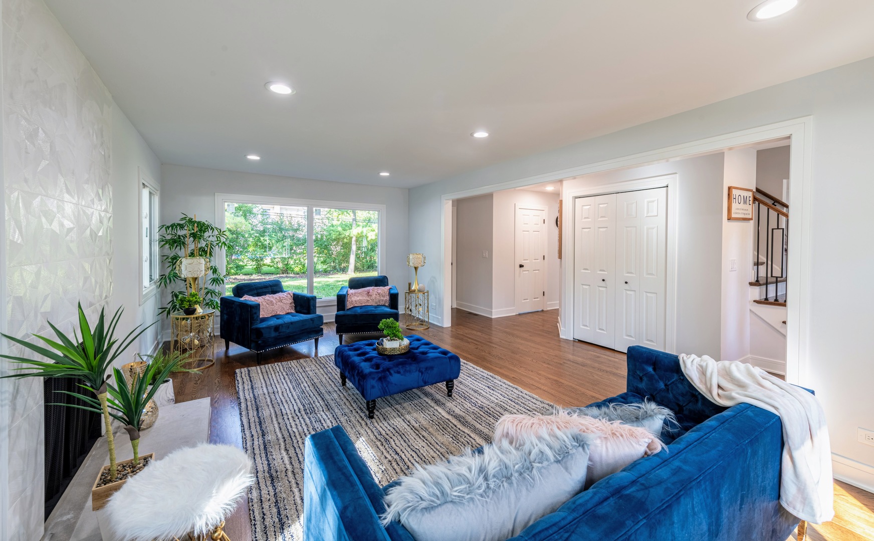 312 Pine St Deerfield, IL 60015