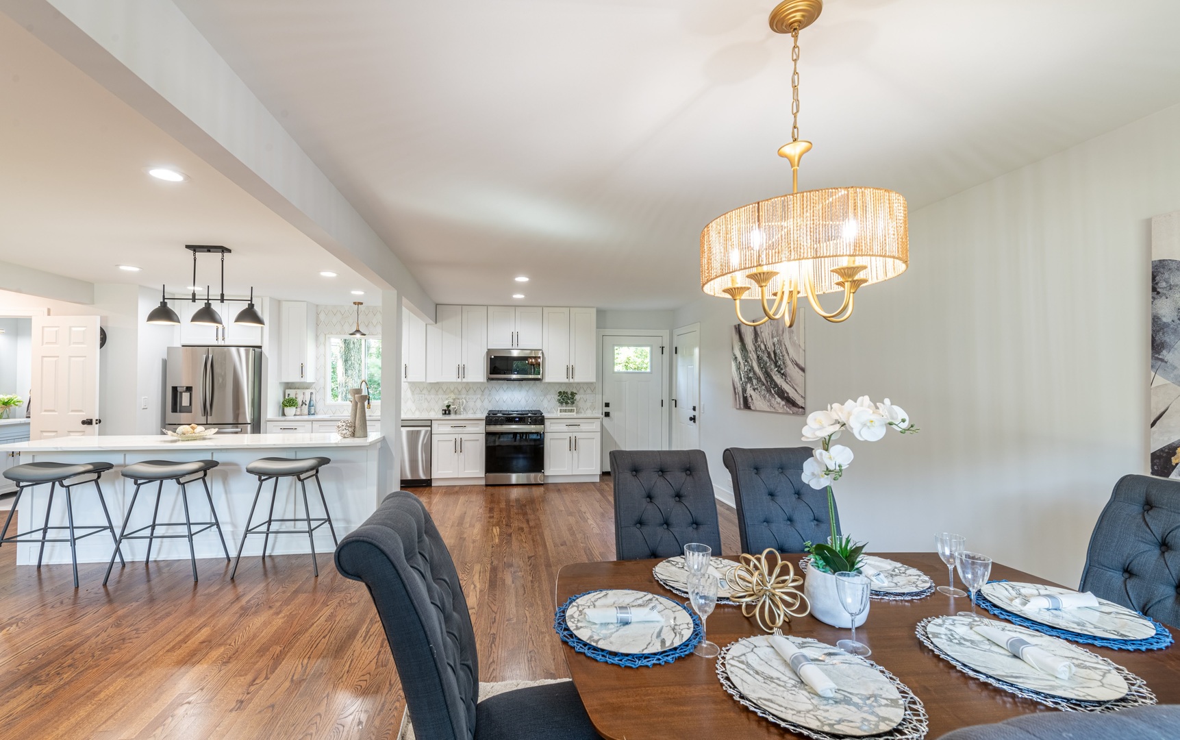 312 Pine St Deerfield, IL 60015