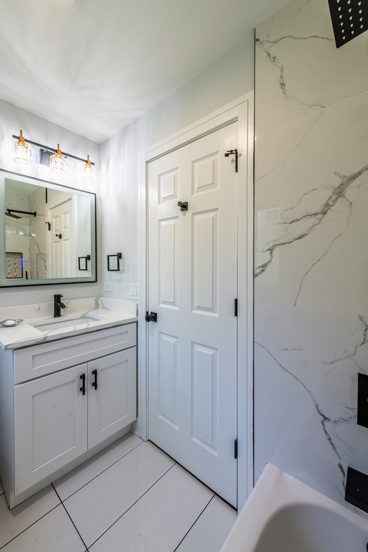 312 Pine St Deerfield, IL 60015