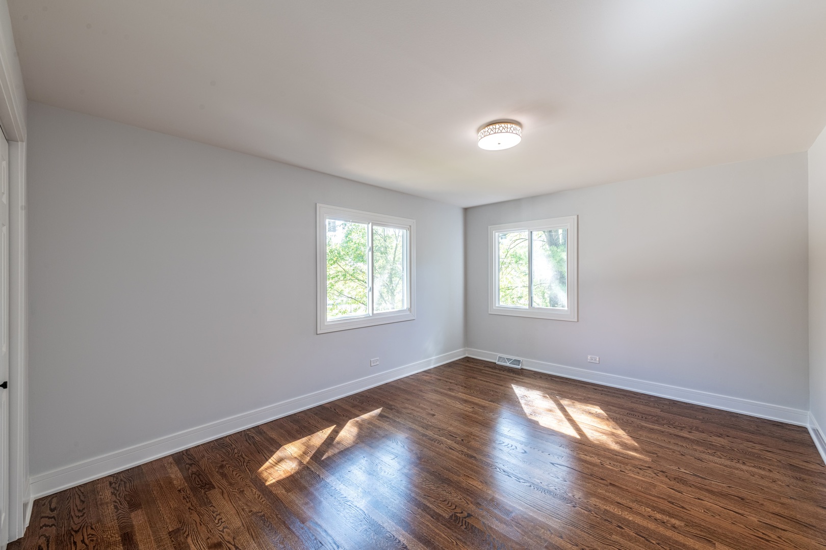 312 Pine St Deerfield, IL 60015