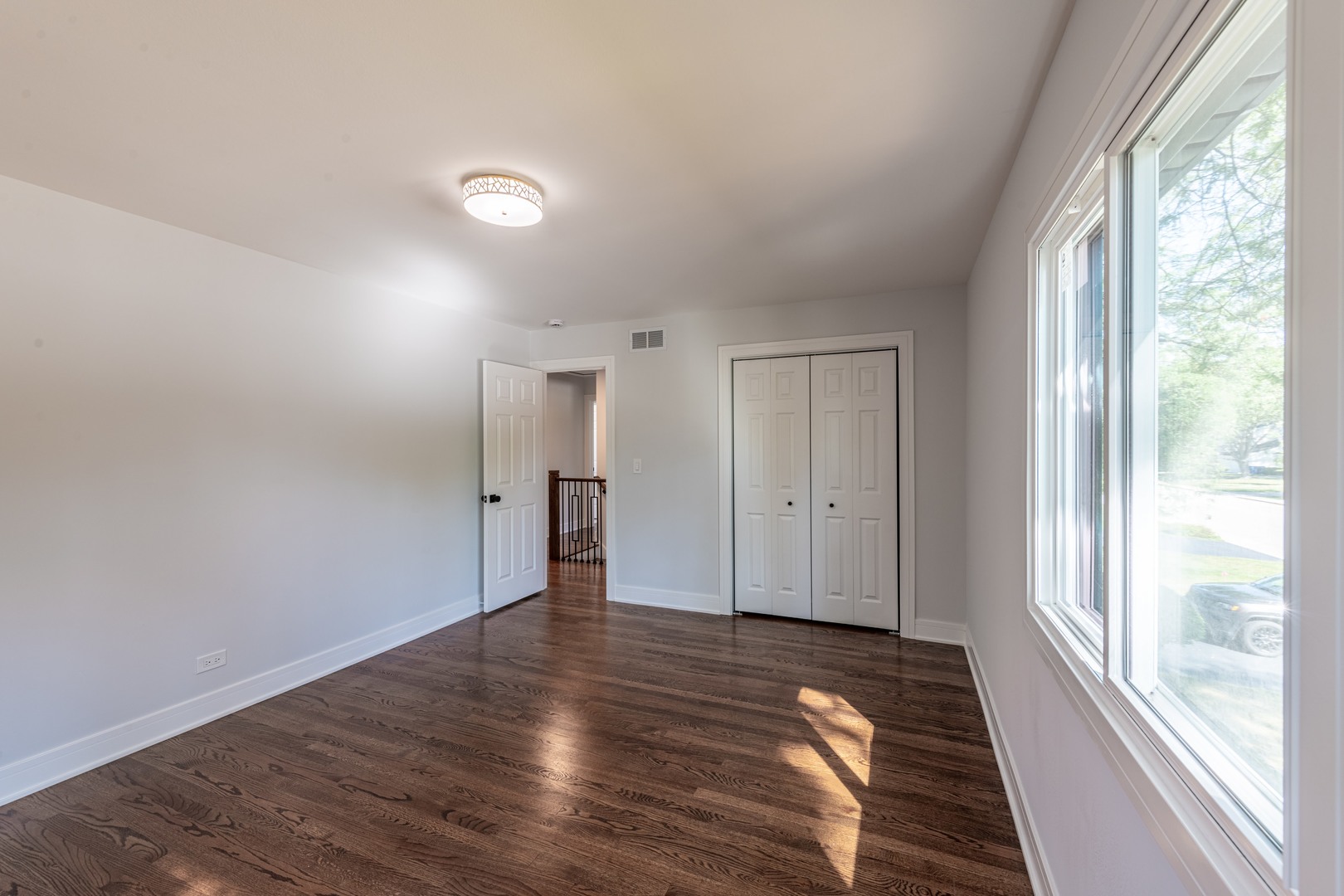 312 Pine St Deerfield, IL 60015