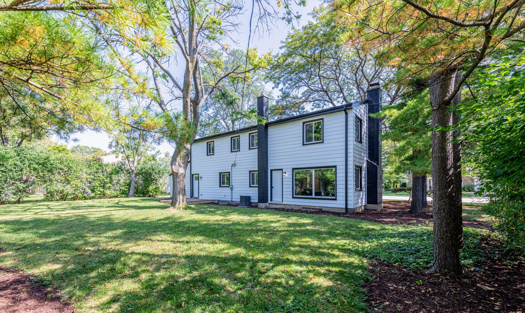 312 Pine St Deerfield, IL 60015