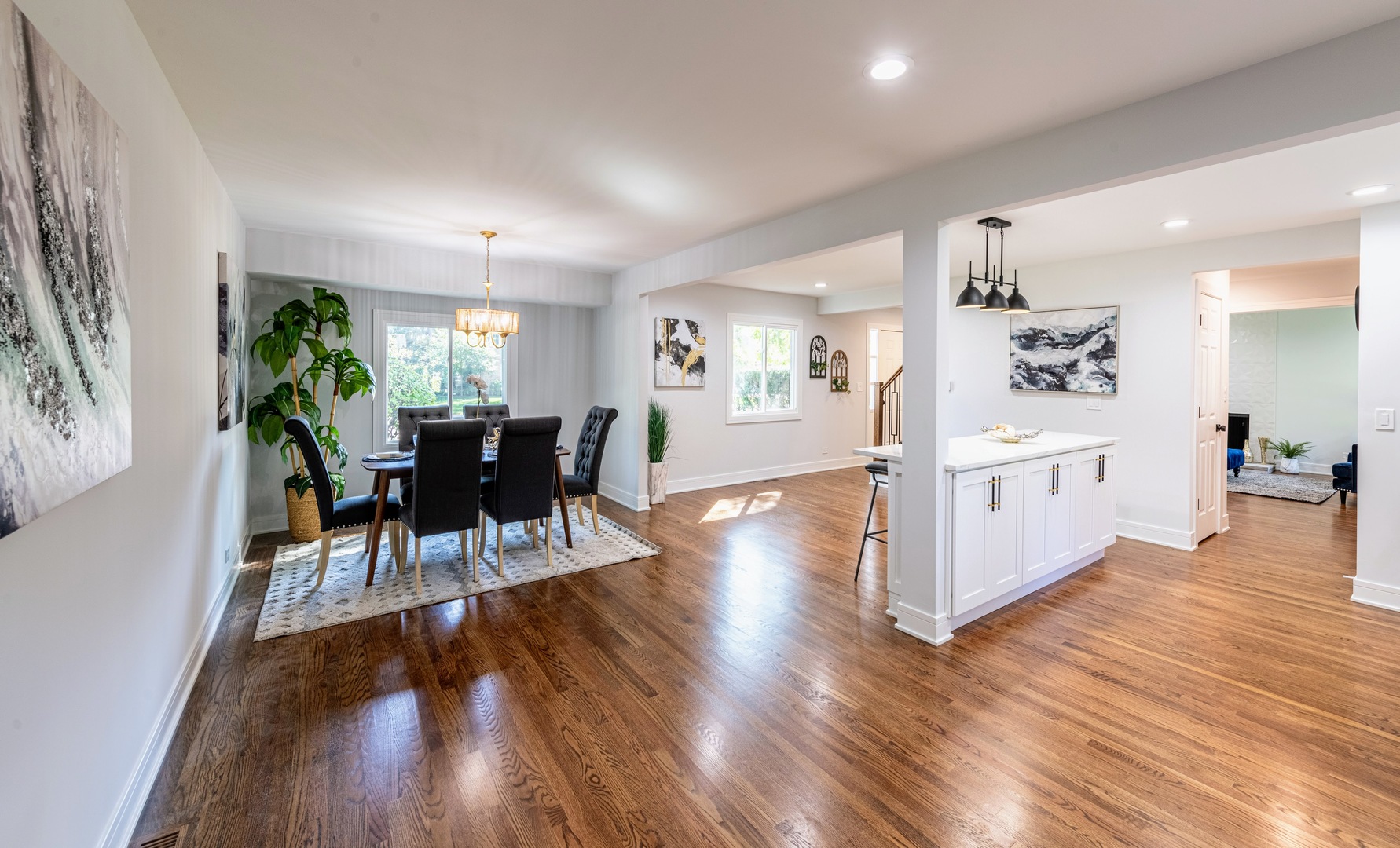 312 Pine St Deerfield, IL 60015