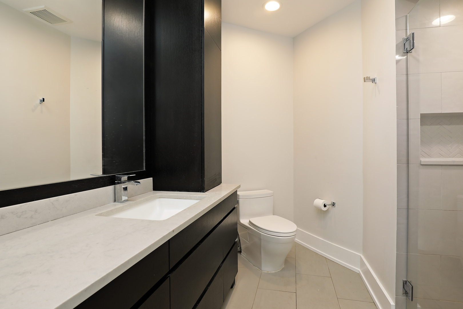 1630 Rdg Rd Highland Park, IL 60035