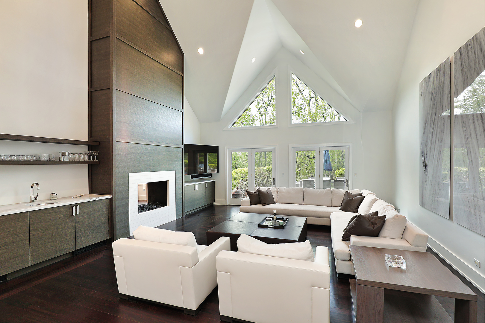 1630 Rdg Rd Highland Park, IL 60035