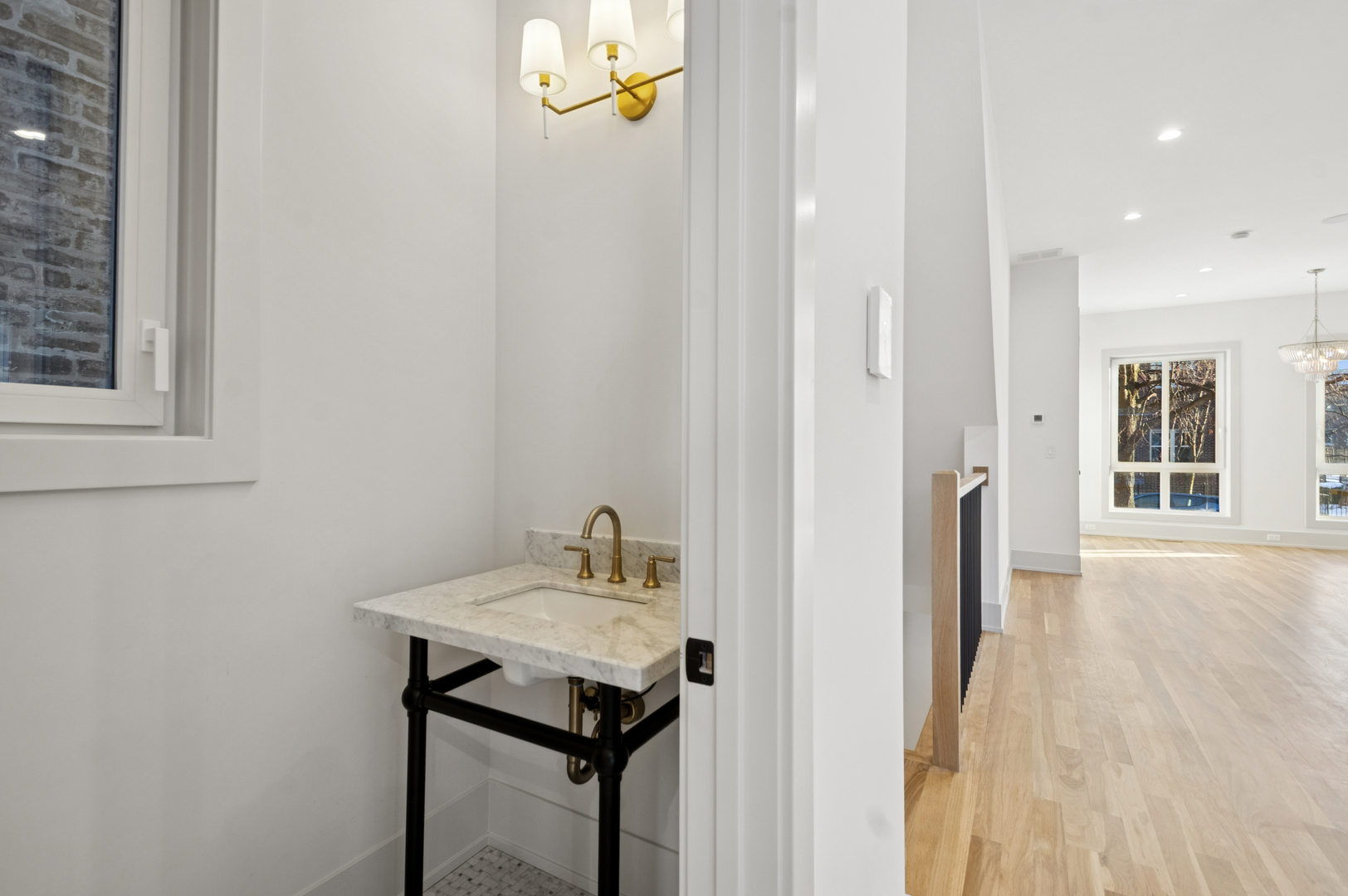 2246 W Lyndale St #1 Chicago, IL 60647