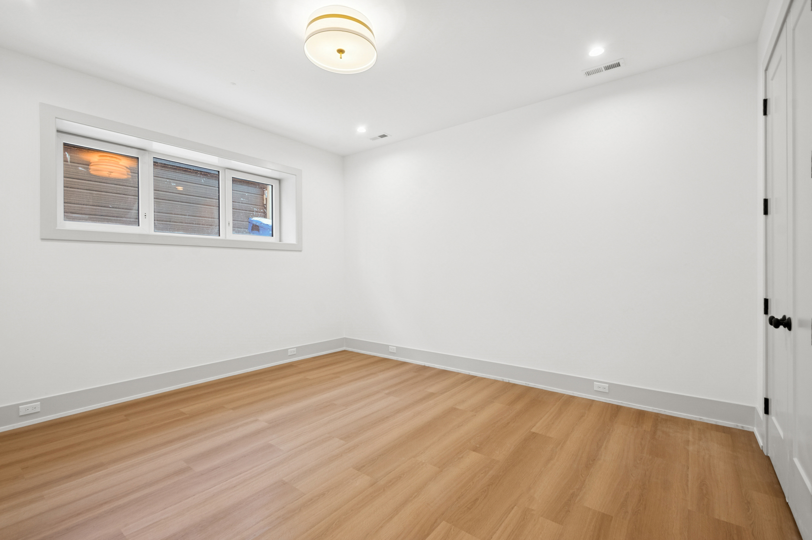 2246 W Lyndale St #1 Chicago, IL 60647