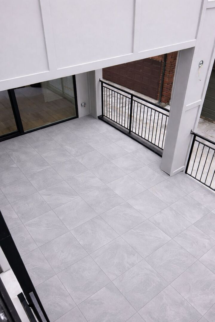 2246 W Lyndale St #1 Chicago, IL 60647