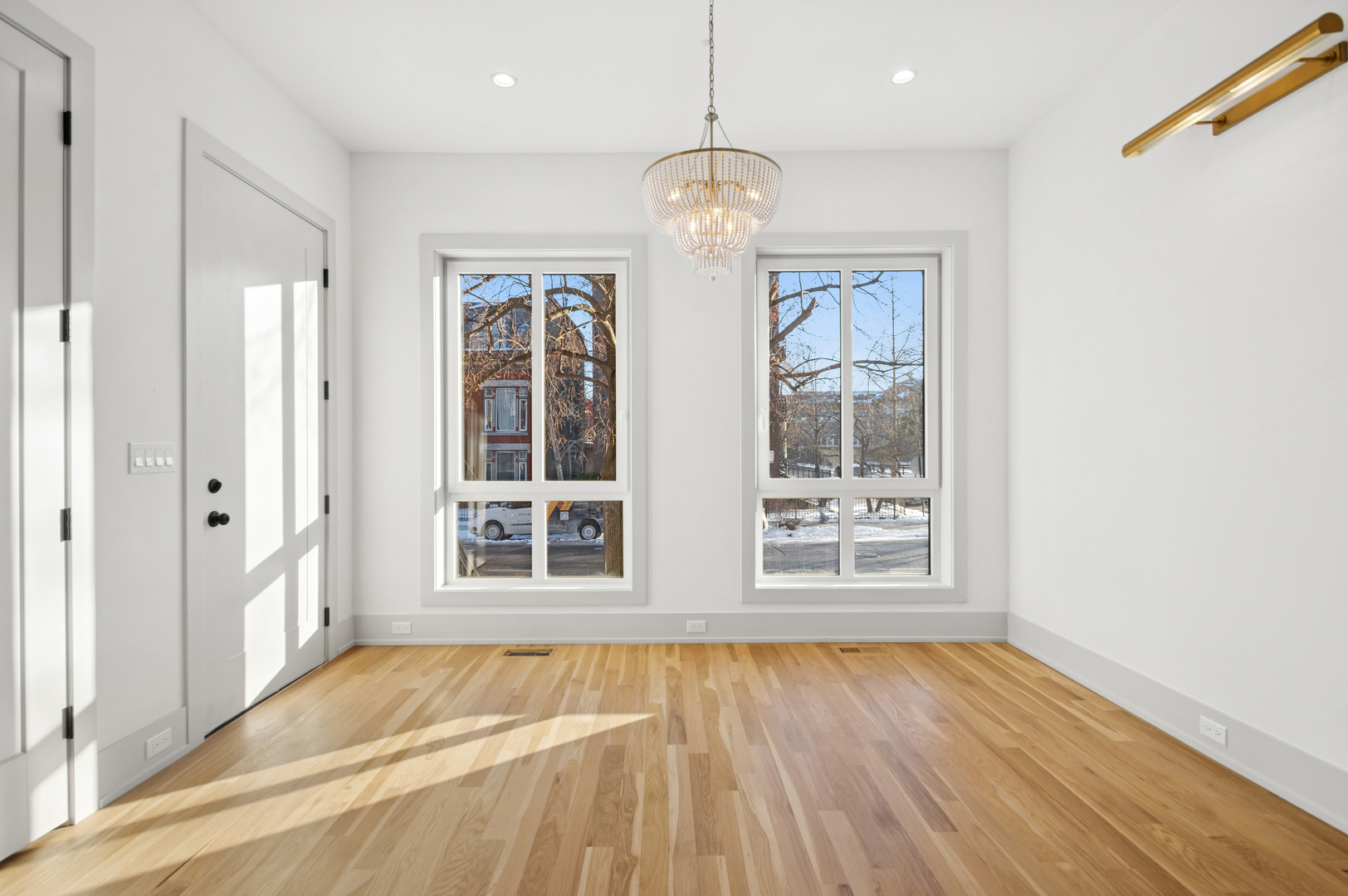 2246 W Lyndale St #1 Chicago, IL 60647