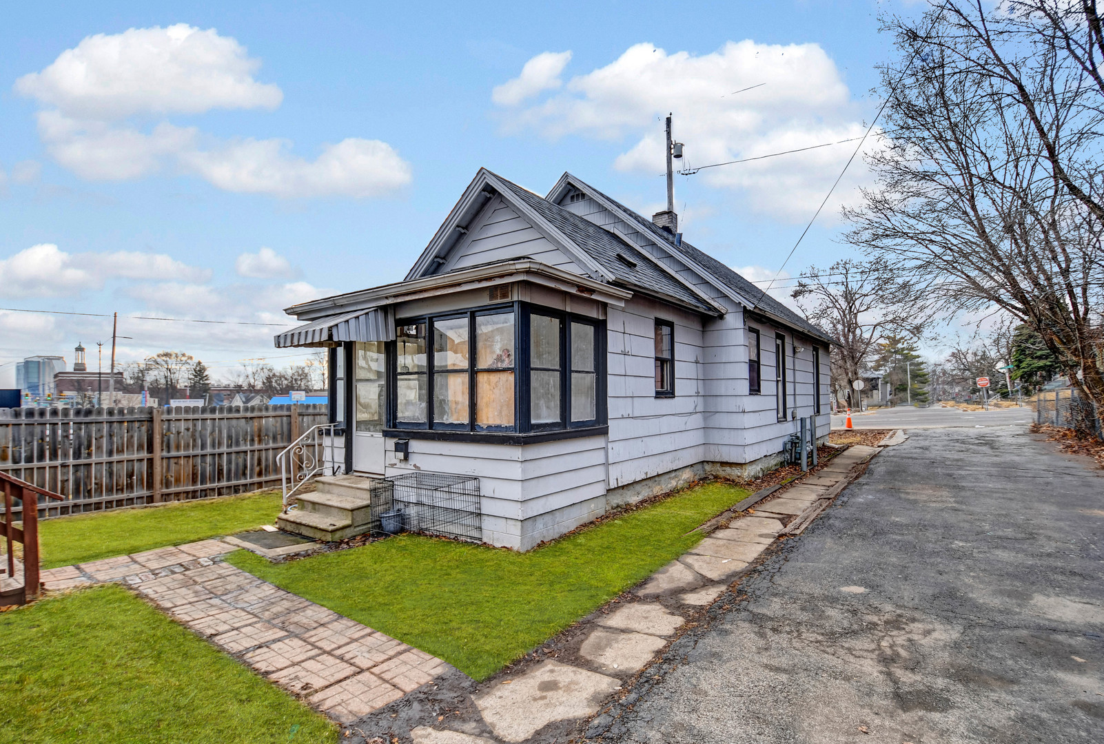 417 W Jefferson St Joliet, IL 60435