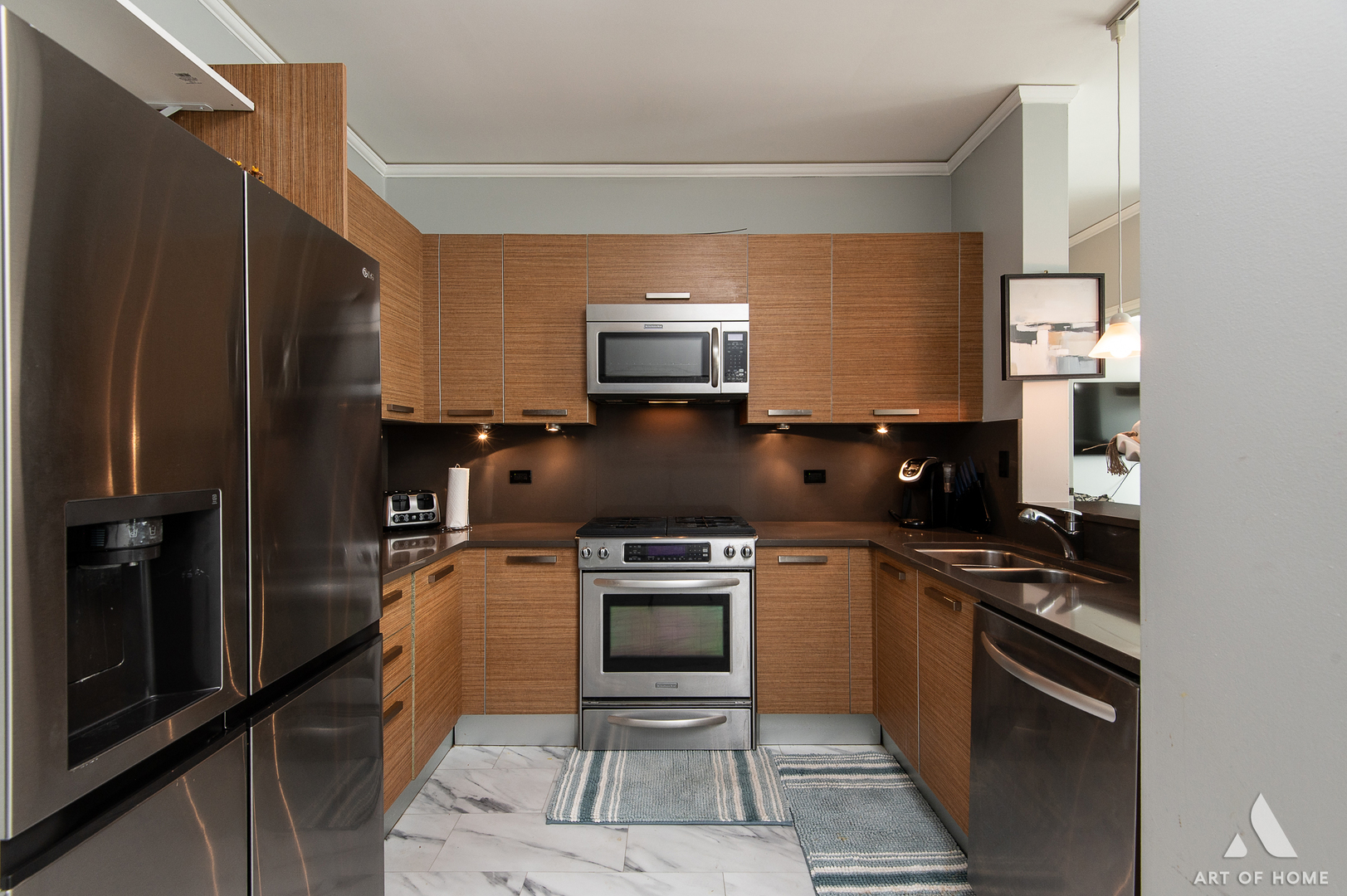 225 N Columbus Dr #6807 Chicago, IL 60601