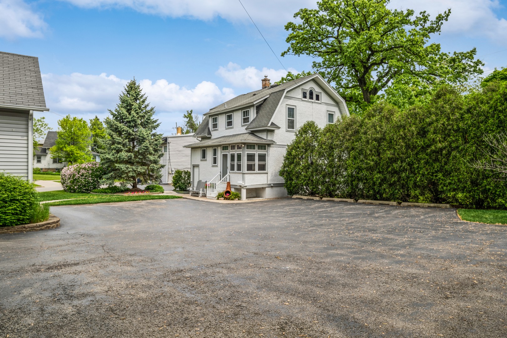 2542-2558 Grn Bay Rd