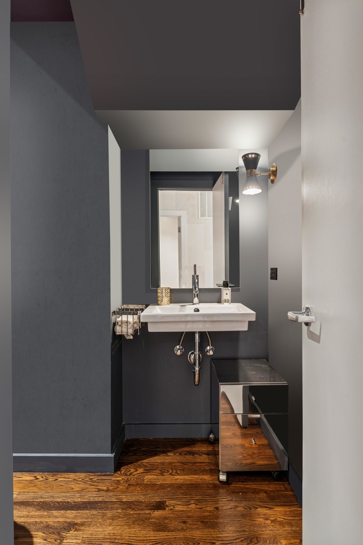 3030 N Lk Shr Dr #PH401 Chicago, IL 60657