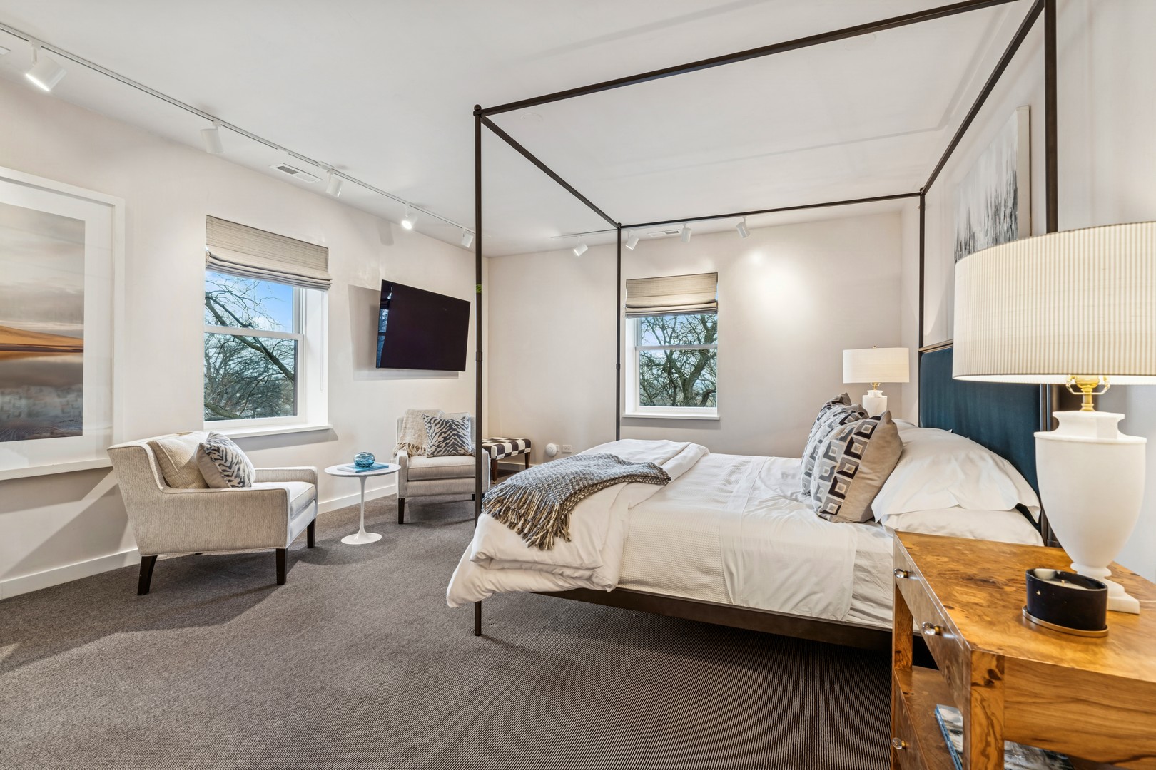 3030 N Lk Shr Dr #PH401 Chicago, IL 60657