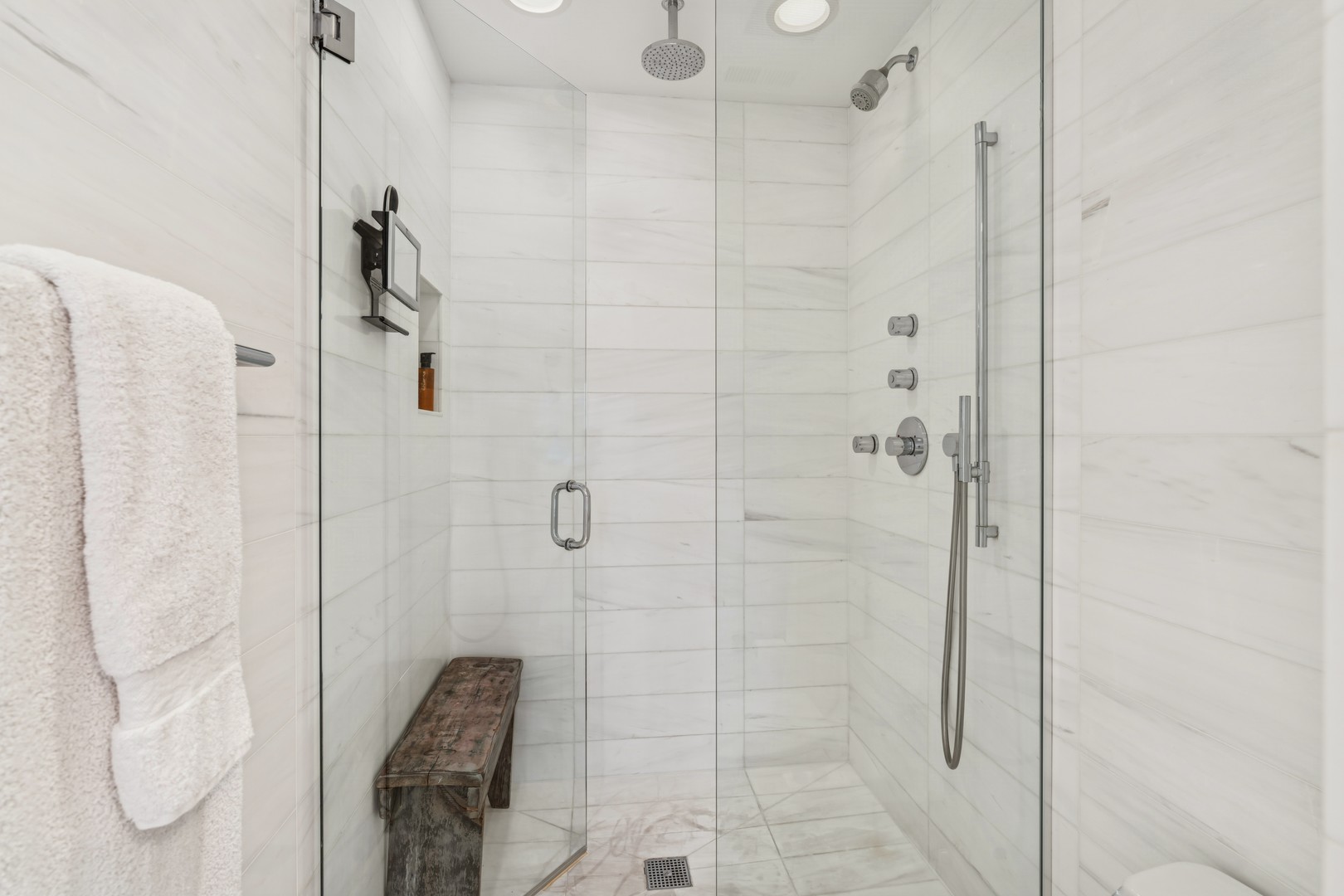 3030 N Lk Shr Dr #PH401 Chicago, IL 60657