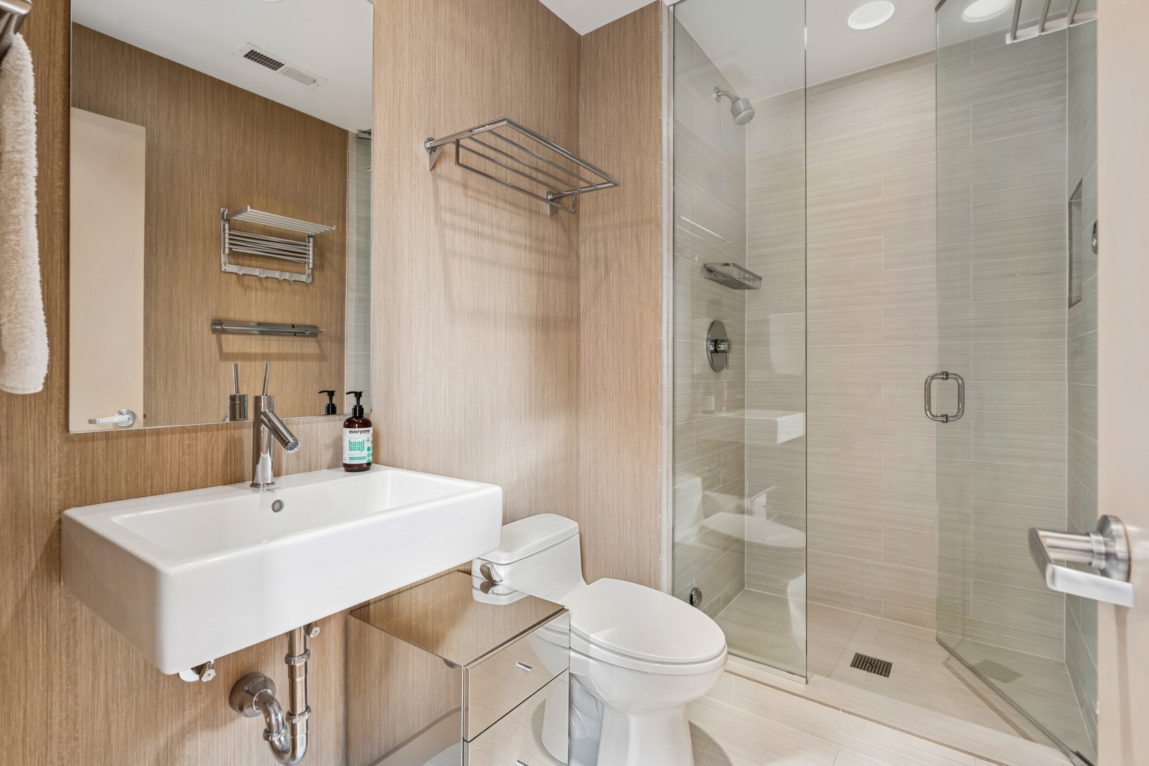 3030 N Lk Shr Dr #PH401 Chicago, IL 60657