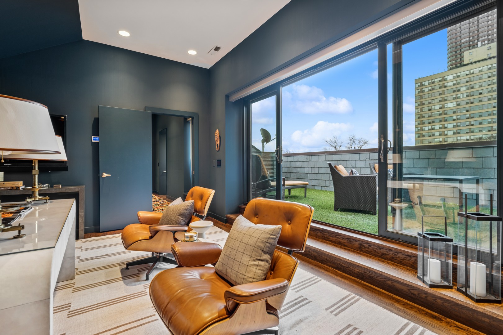 3030 N Lk Shr Dr #PH401 Chicago, IL 60657