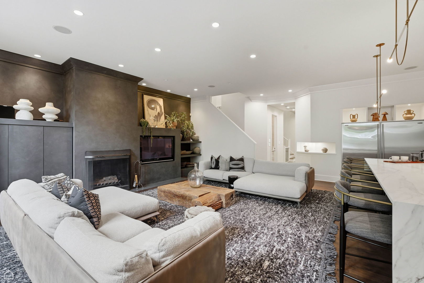 1838 N WOLCOTT Ave Chicago, IL 60622