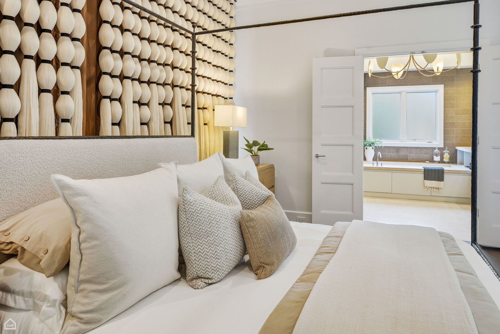 1838 N WOLCOTT Ave Chicago, IL 60622