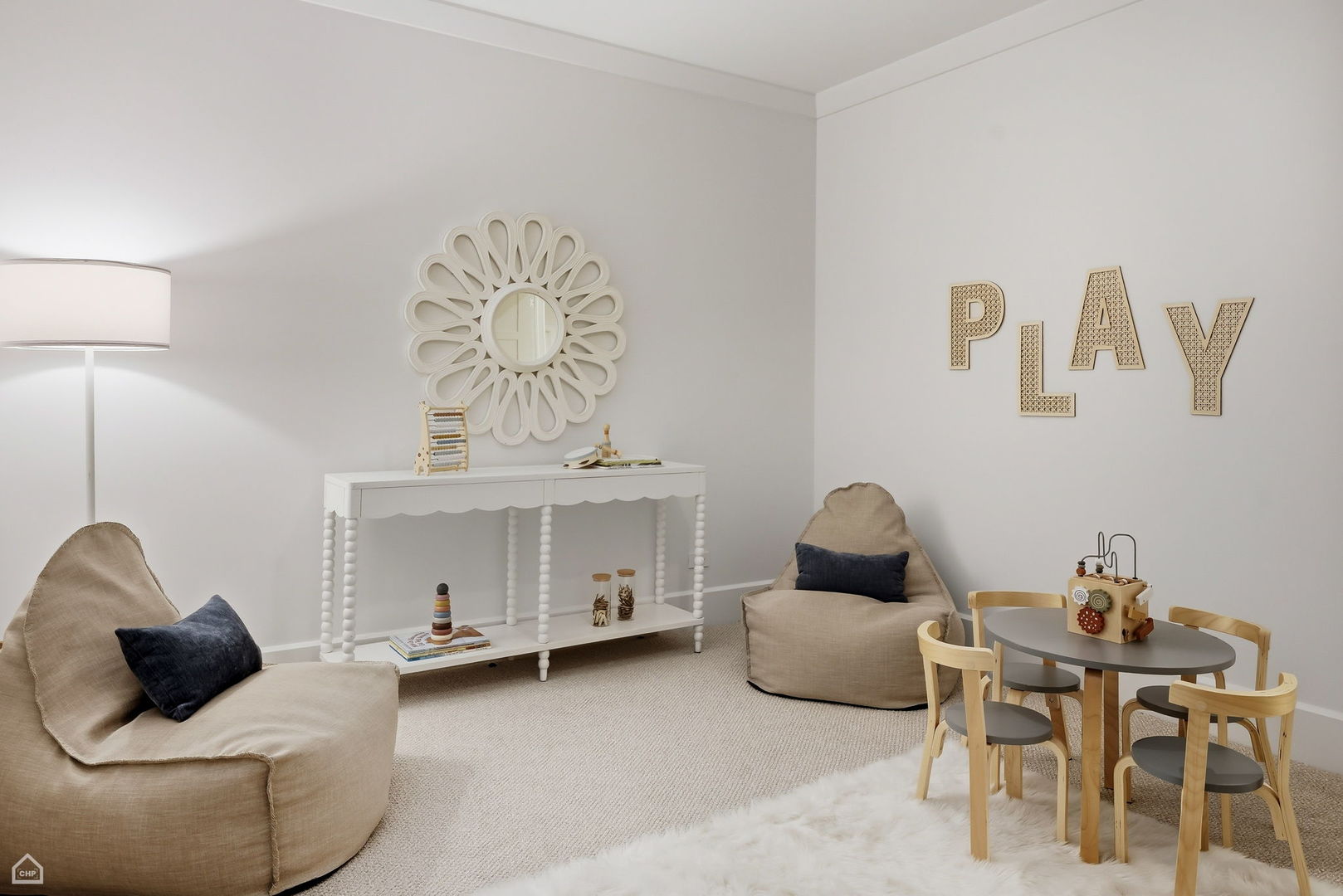 1838 N WOLCOTT Ave Chicago, IL 60622