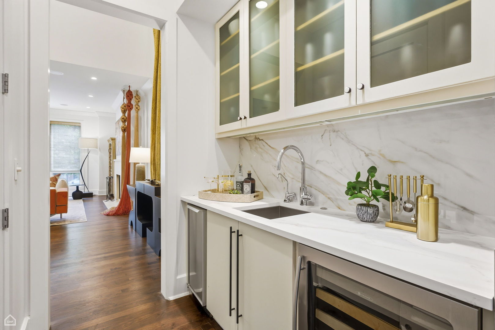 1838 N WOLCOTT Ave Chicago, IL 60622