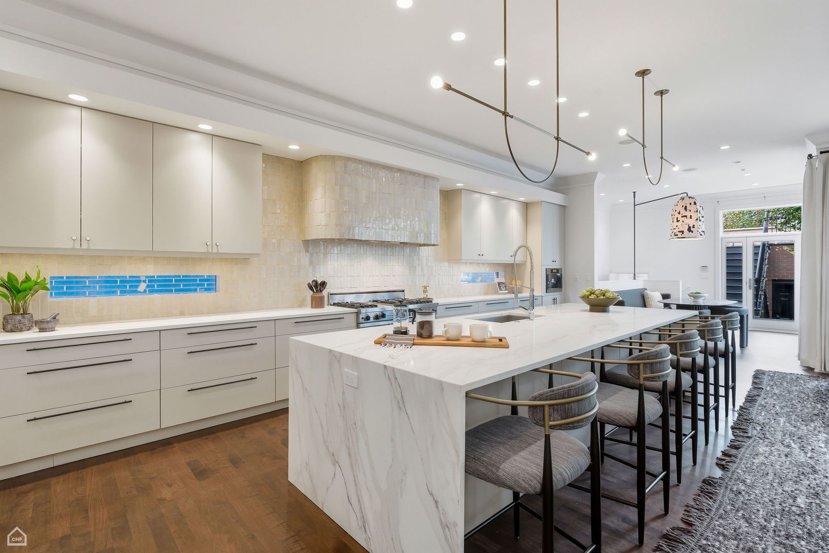 1838 N WOLCOTT Ave Chicago, IL 60622