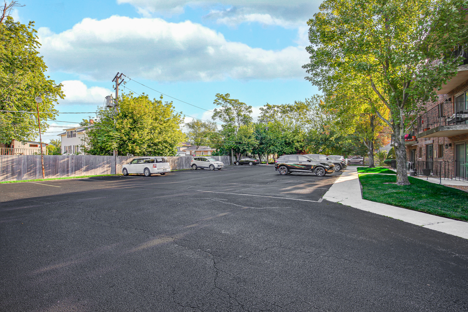 1940 183rd St #1D Homewood, IL 60430