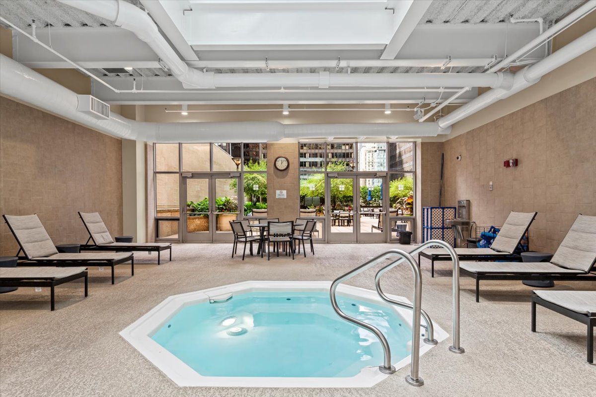 222 N Columbus Dr #1502 Chicago, IL 60601