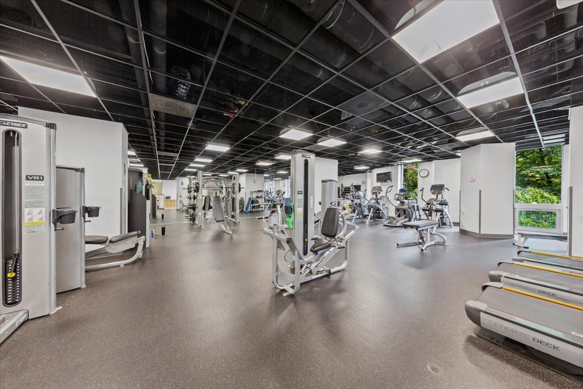 222 N Columbus Dr #1502 Chicago, IL 60601