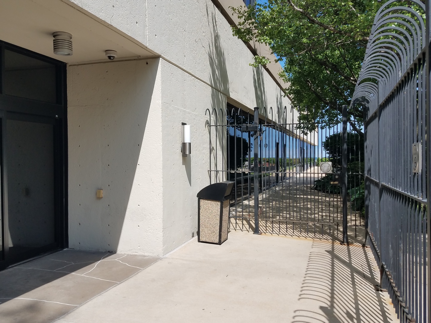 155 N Hbr Dr #913