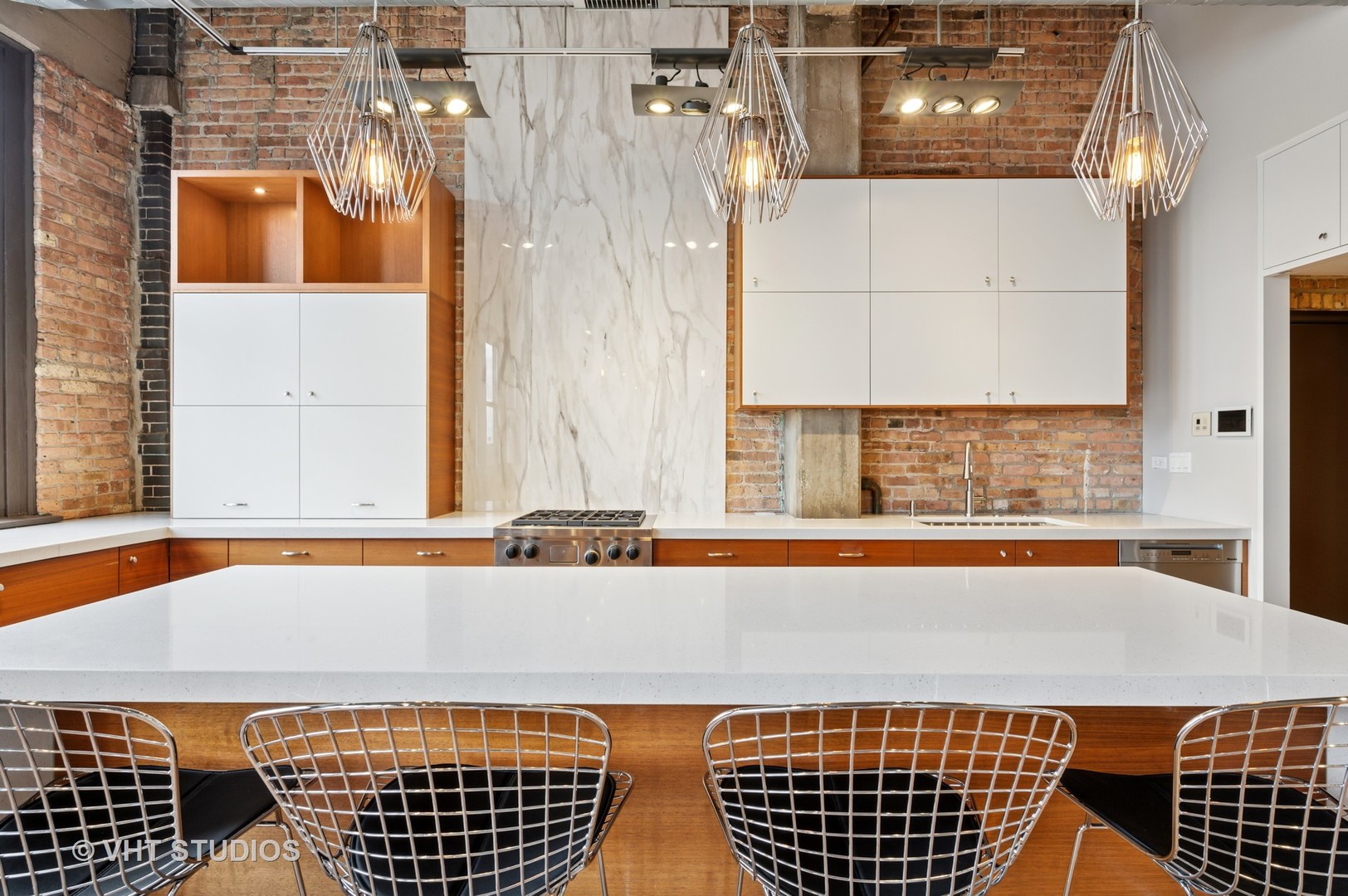 1327 W WASHINGTON Blvd #5CD Chicago, IL 60607