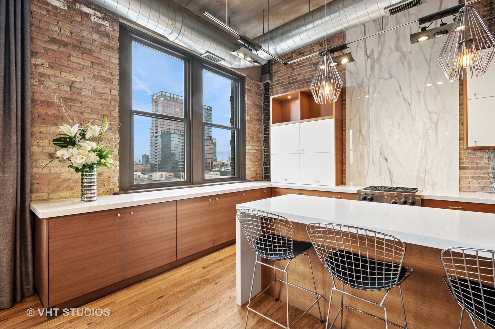 1327 W WASHINGTON Blvd #5CD Chicago, IL 60607