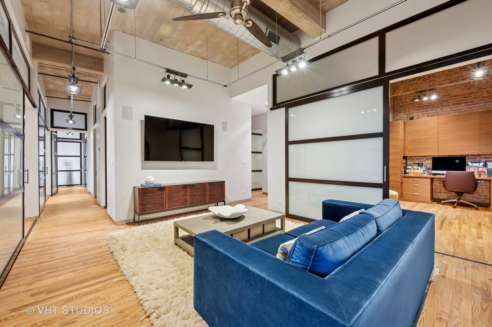 1327 W WASHINGTON Blvd #5CD Chicago, IL 60607