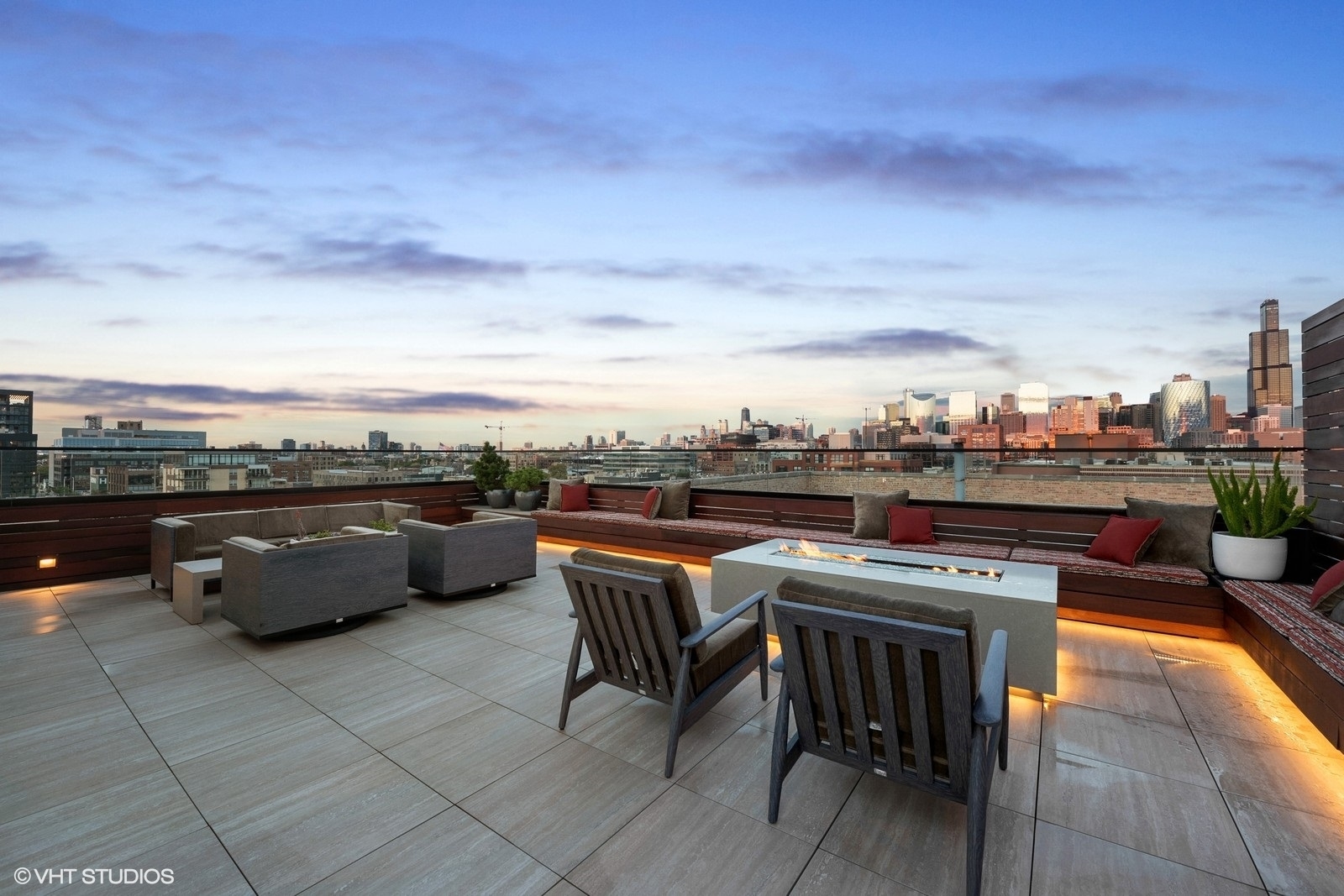 1327 W WASHINGTON Blvd #5CD Chicago, IL 60607