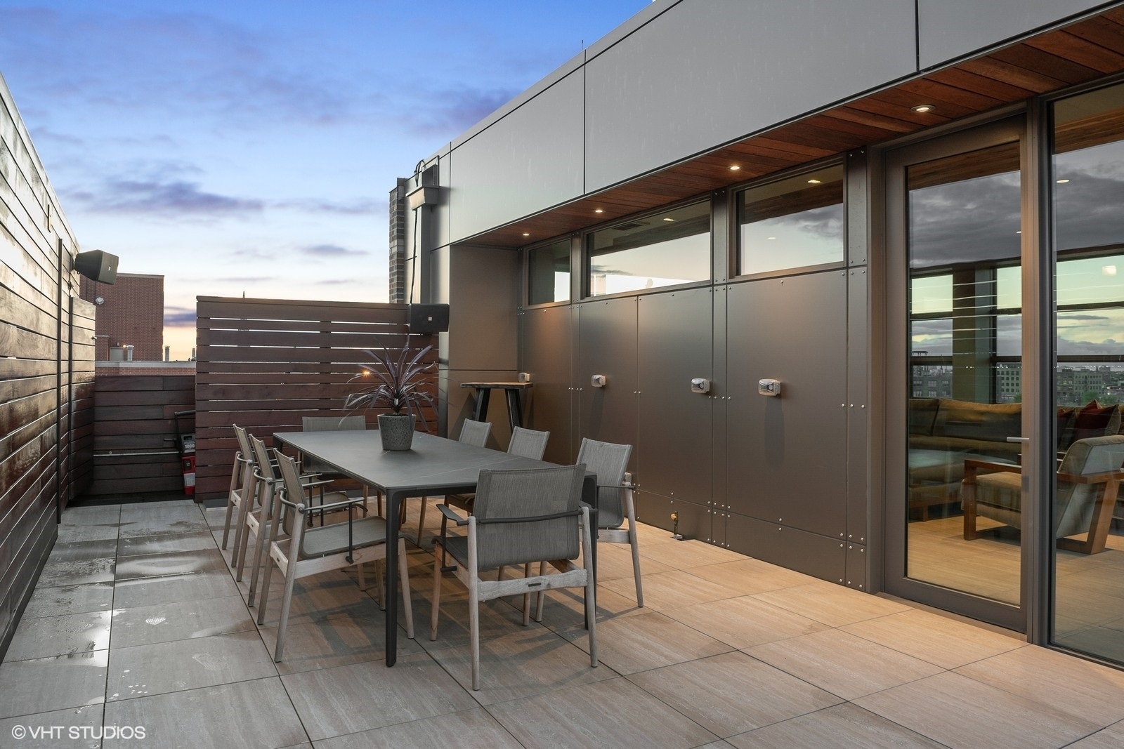 1327 W WASHINGTON Blvd #5CD Chicago, IL 60607