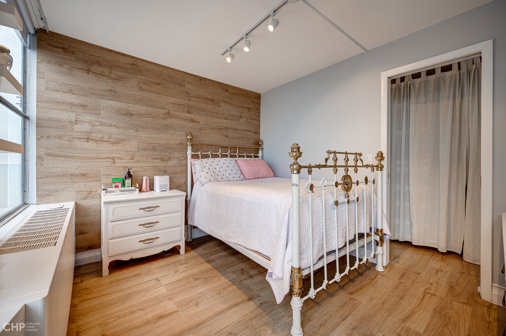 5757 N Sheridan Rd #10G Chicago, IL 60660