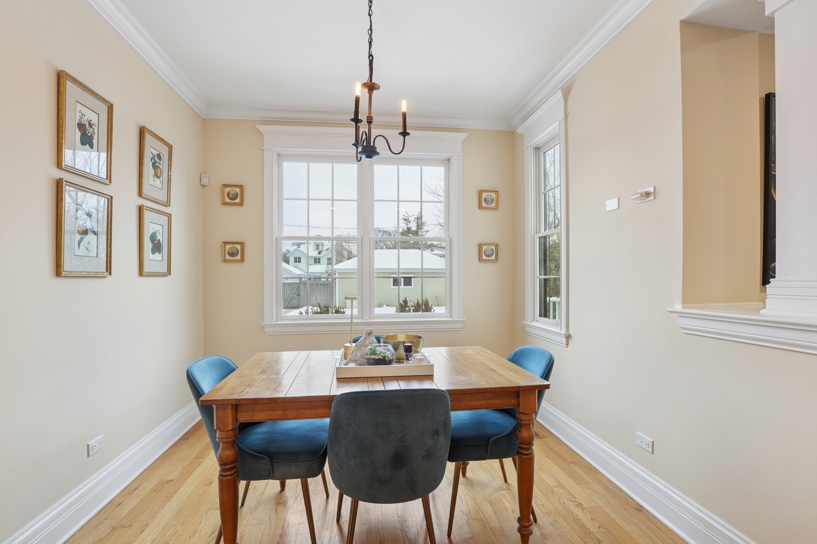 1521 Gregory Ave Wilmette, IL 60091