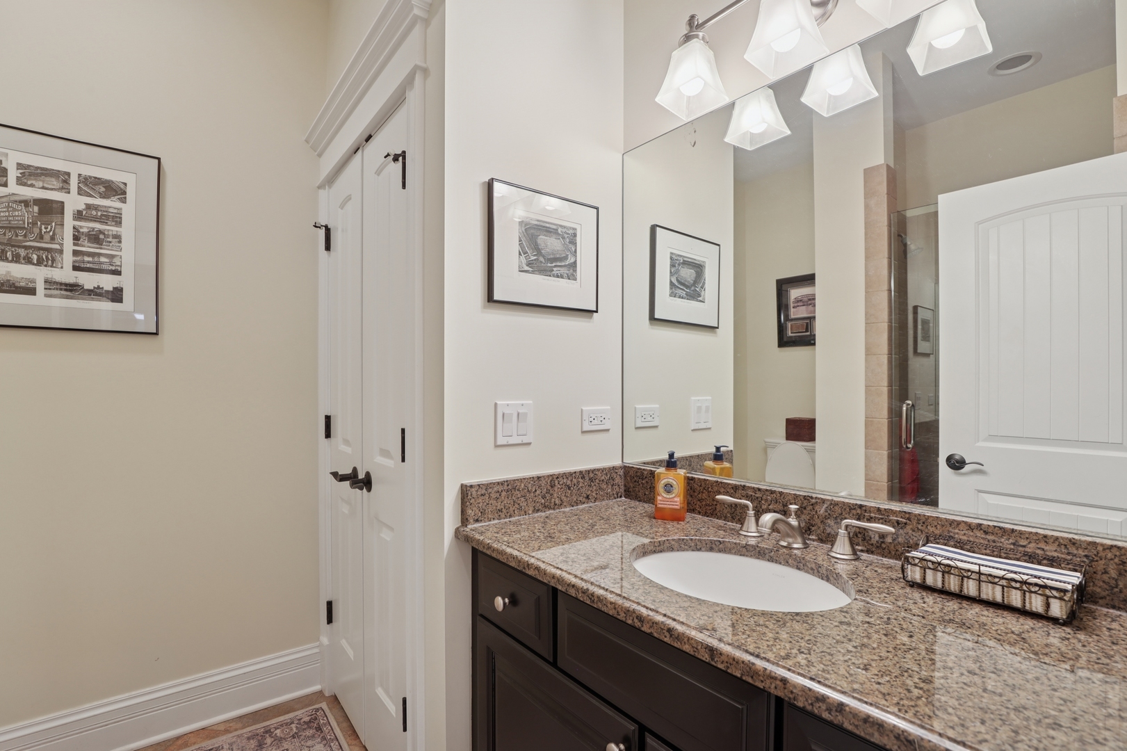 1521 Gregory Ave Wilmette, IL 60091