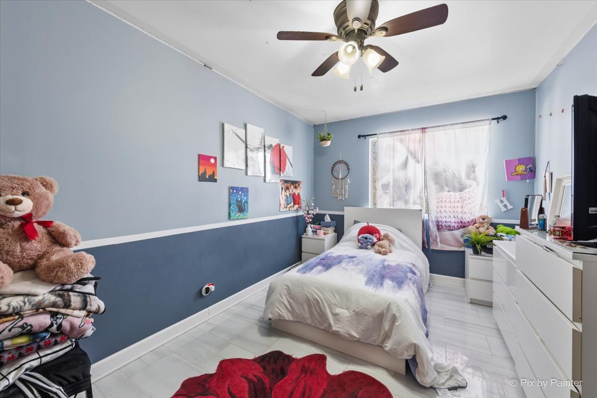 1182 Concord Dr Elgin, IL 60120